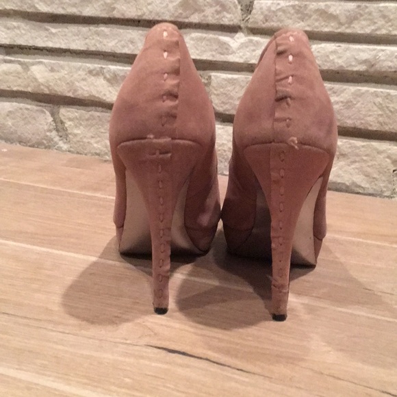 Steve Madden Tan Suede Peep Toe Heels - Picture 4 of 7